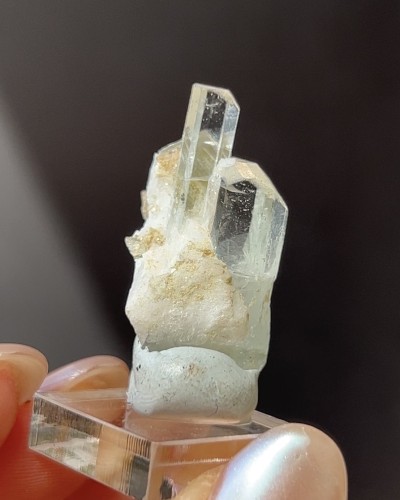 Aquamarine from Pakistan with a soft pale hue and exceptional transparency, radiating pure brilliance.